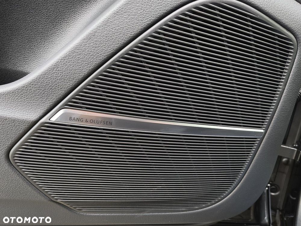 Audi RS Q8 TFSI Quattro Tiptronic - 23