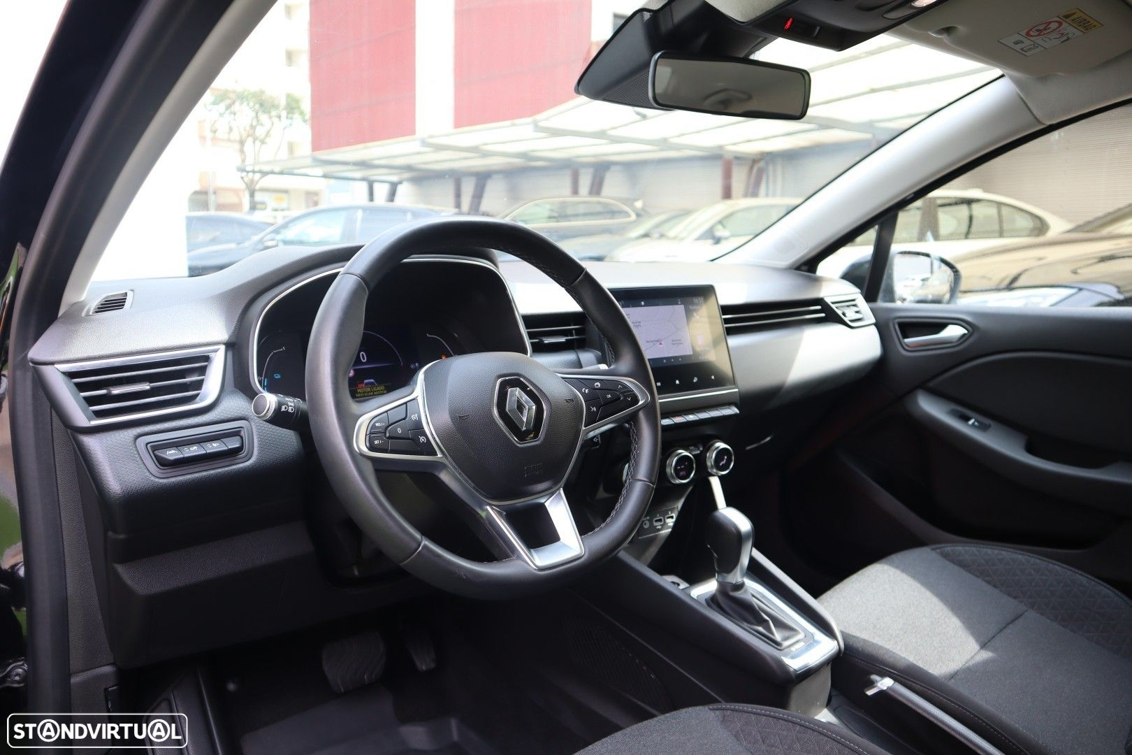 Renault Clio 1.6 E-Tech Full Hybrid Engineered - 17