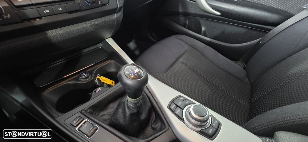 BMW 116 d EfficientDynamics Edition Sport Line - 8