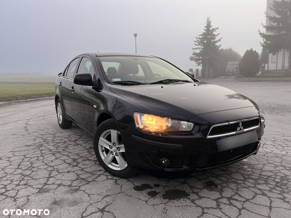 Mitsubishi Lancer - 1