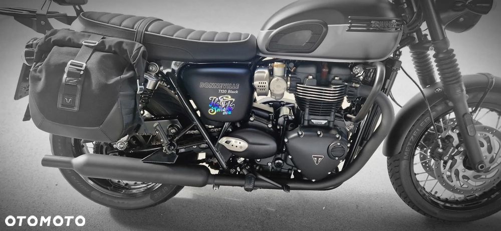 Triumph Bonneville - 19