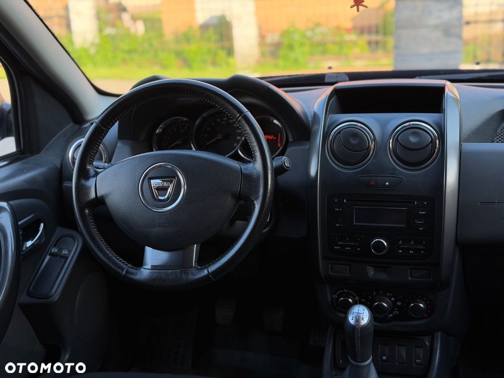 Dacia Duster 1.6 SCe Laureate S&S - 14