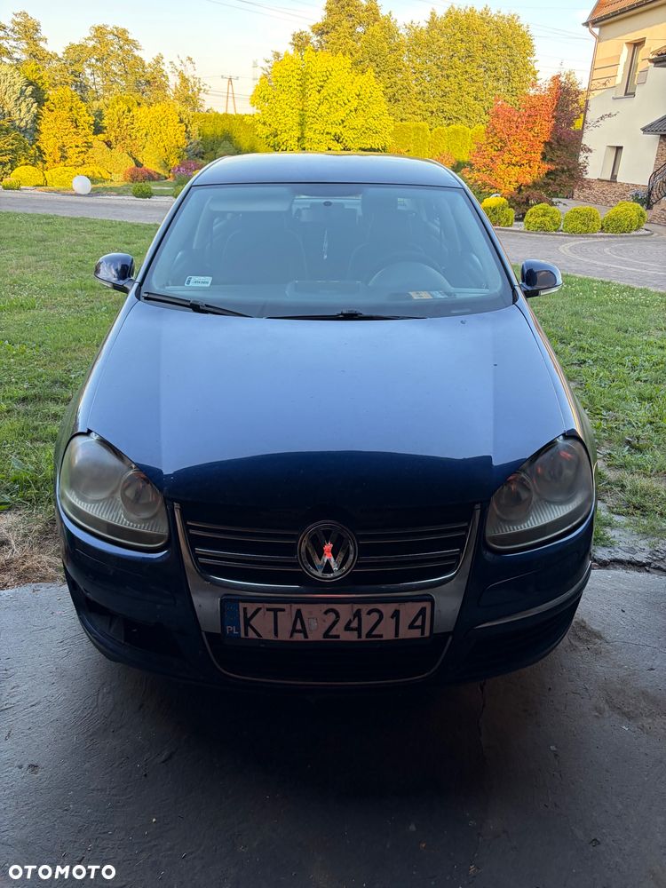 Volkswagen Jetta 1.9 TDI Comfortline - 1