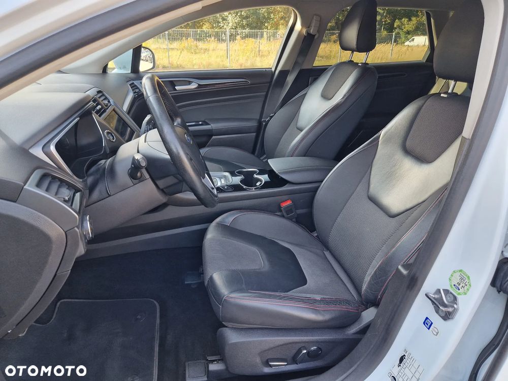 Ford Mondeo 2.0 TDCi STart-Stopp ST-Line - 11
