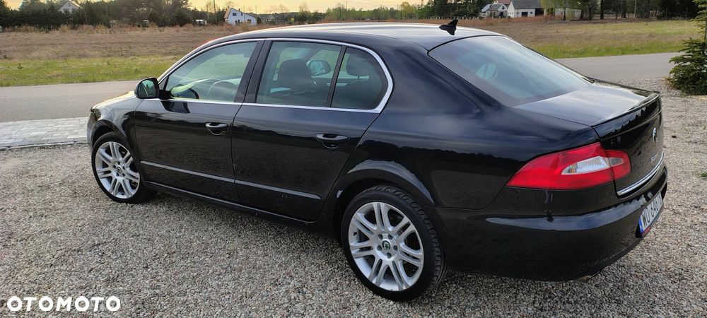 Skoda Superb 1.6 TDI Exclusive - 4