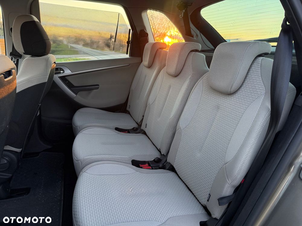 Citroën C4 Picasso 1.6 HDi Equilibre Navi Pack - 19