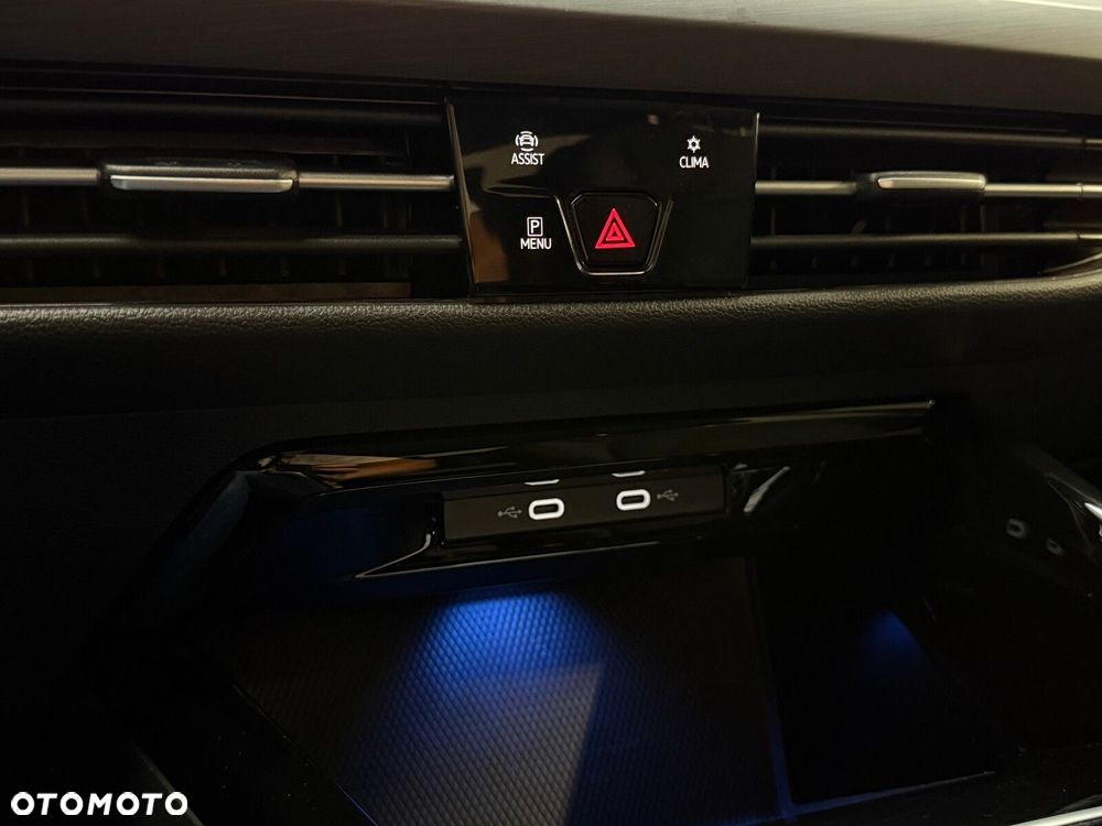 Volkswagen Golf - 31