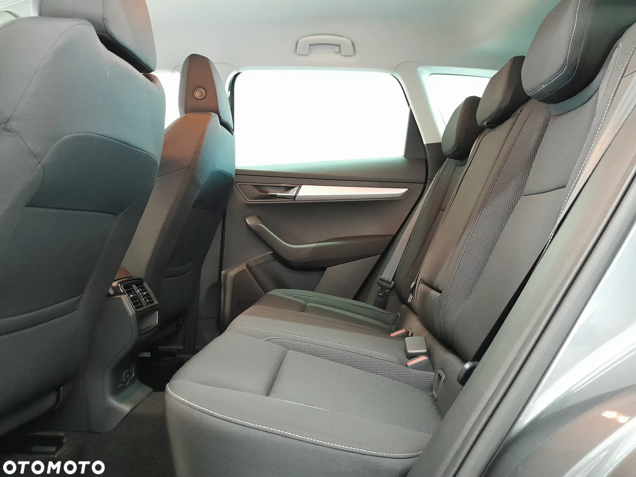 Skoda Karoq 1.5 TSI ACT Selection DSG - 11