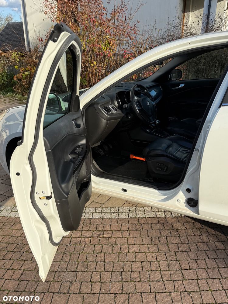 Alfa Romeo Giulietta 10-14 - 6