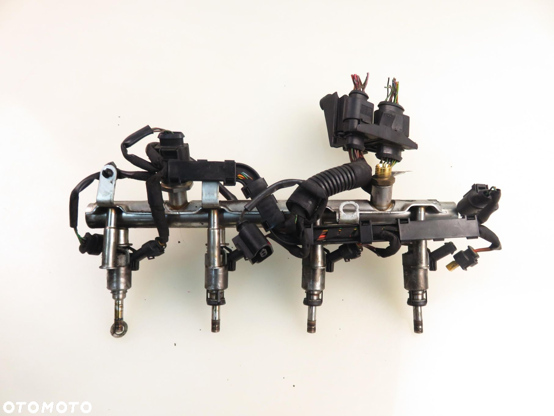 LISTWA WTRYSKOWA AUDI A4 B8 1.8 TFSI 06J133317M CDHB - 5