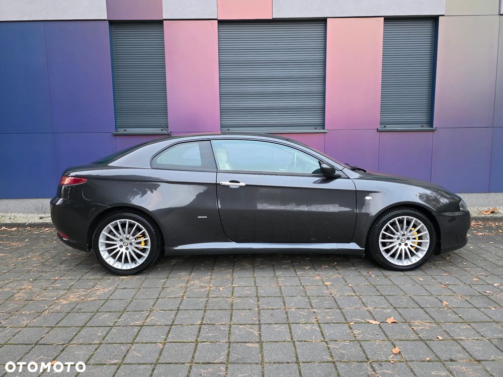Alfa Romeo GT - 20