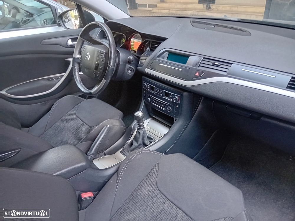 Citroën C5 Tourer 2.0 HDi Séduction - 19
