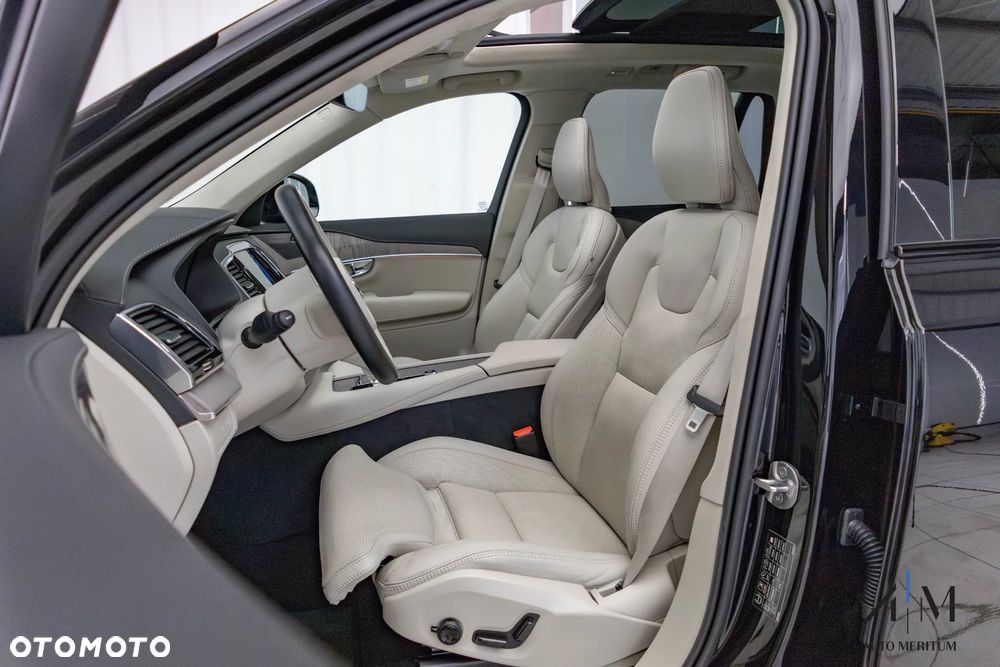 Volvo XC 90 T8 AWD Recharge Ultimate Dark - 18