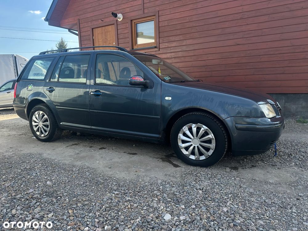 Volkswagen Bora Variant 1.6 - 4