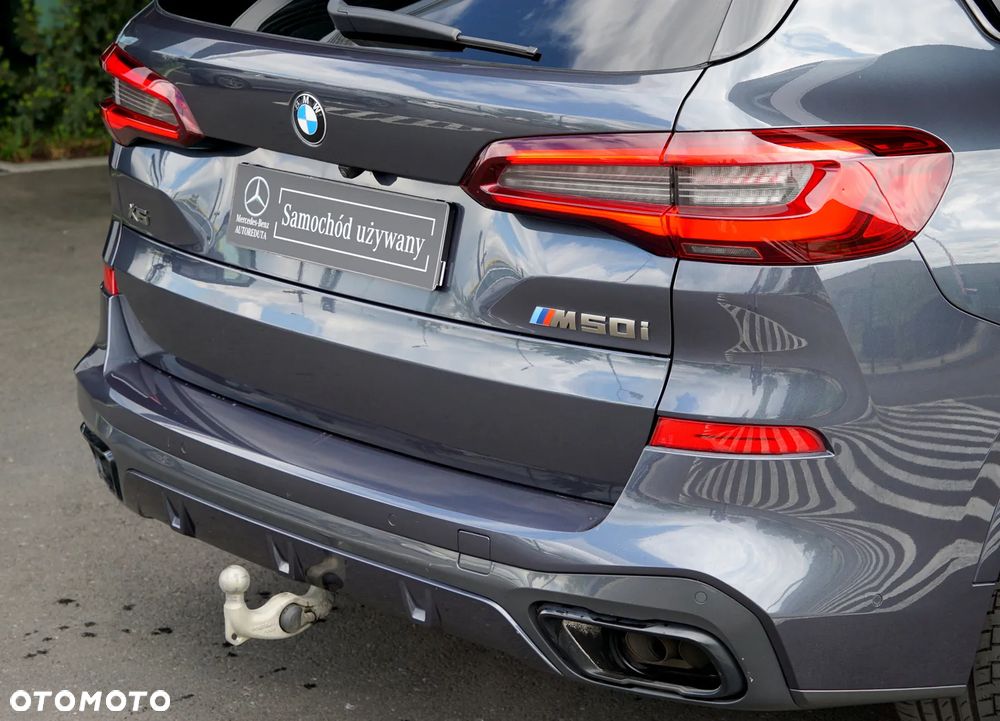 BMW X5 M M50i - 15