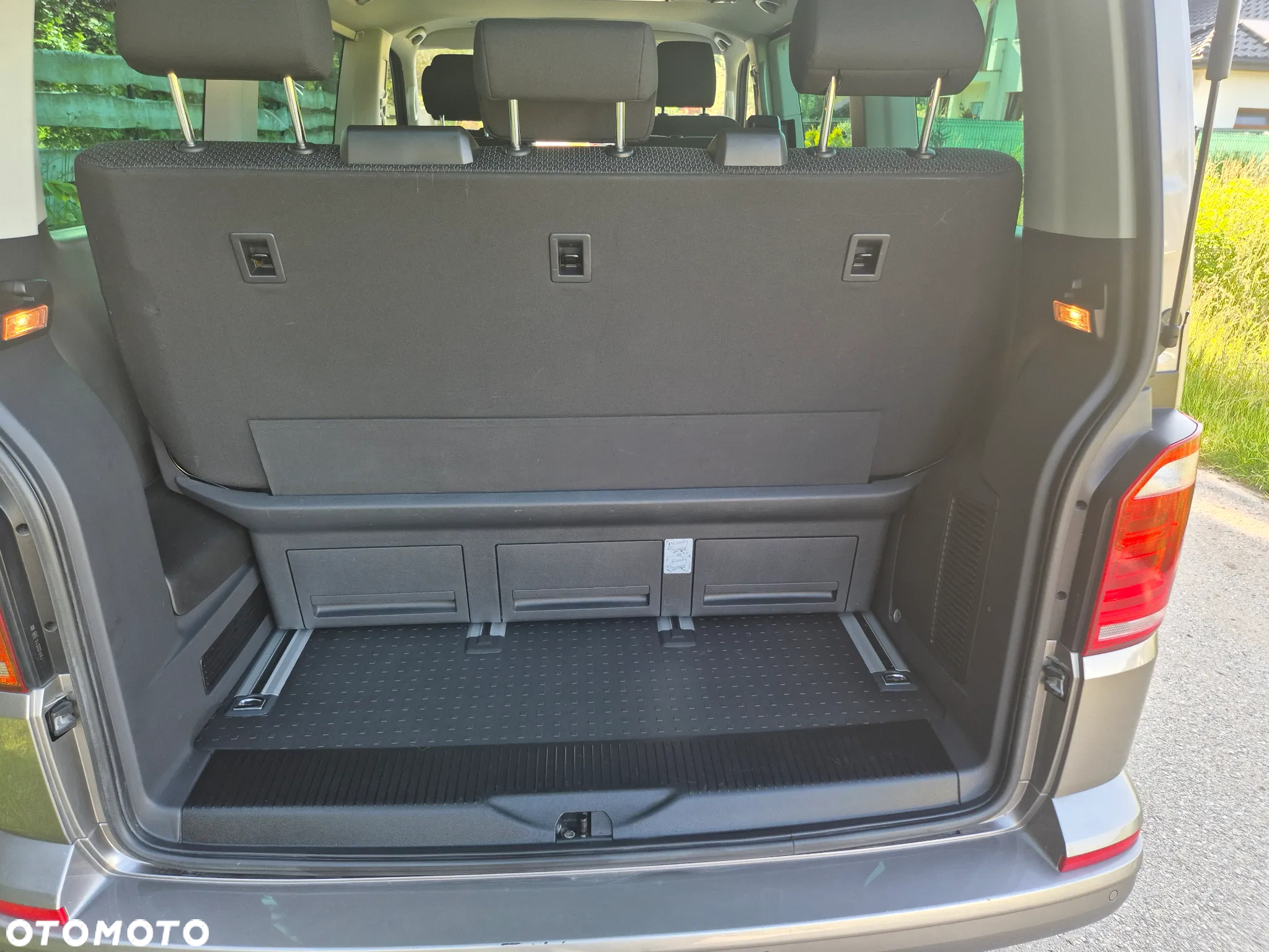 Volkswagen Multivan 2.0 TDI L1 Comfortline DSG - 10