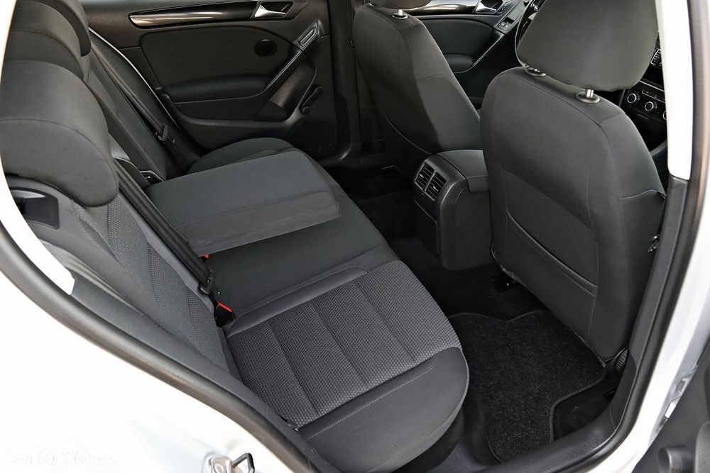 Volkswagen Golf 1.6 TDI DPF BlueMotion Technology Team - 34
