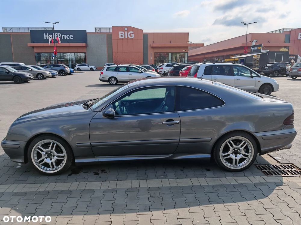 Mercedes-Benz CLK - 14