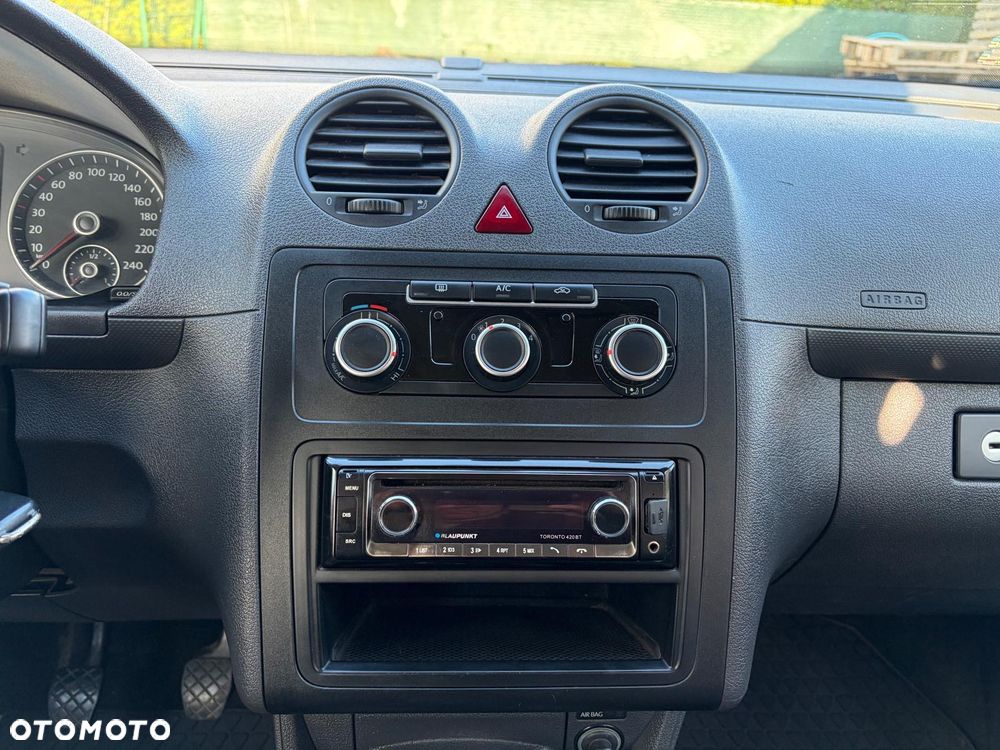 Volkswagen Caddy Comfortline - 9