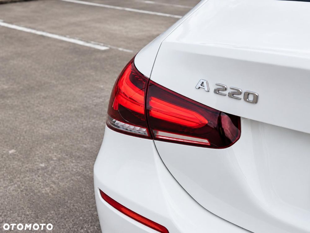 Mercedes-Benz Klasa A 220 4Matic 7G-DCT - 4