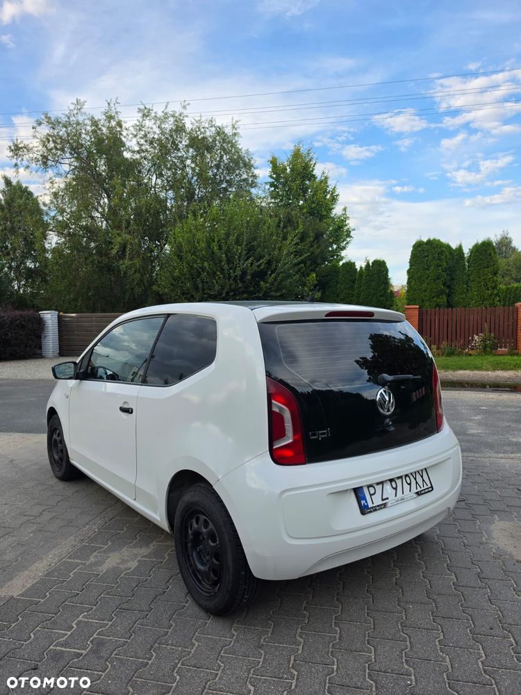 Volkswagen up! - 3