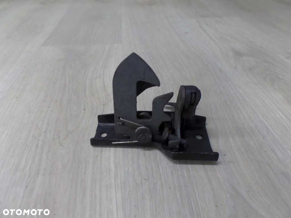 MERCEDES E KLASSA W211 02- ZAMEK MASKI A2118800264 - 1