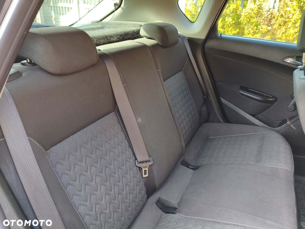 Opel Astra - 11
