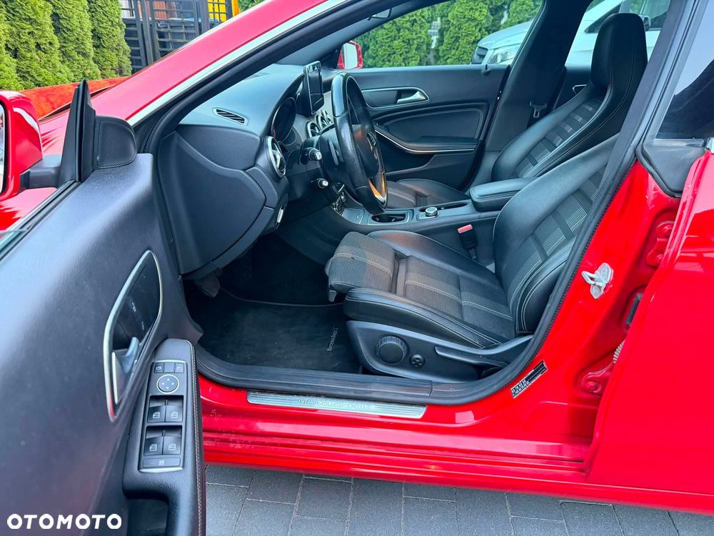 Mercedes-Benz CLA 200 (CDI) d 7G-DCT - 17