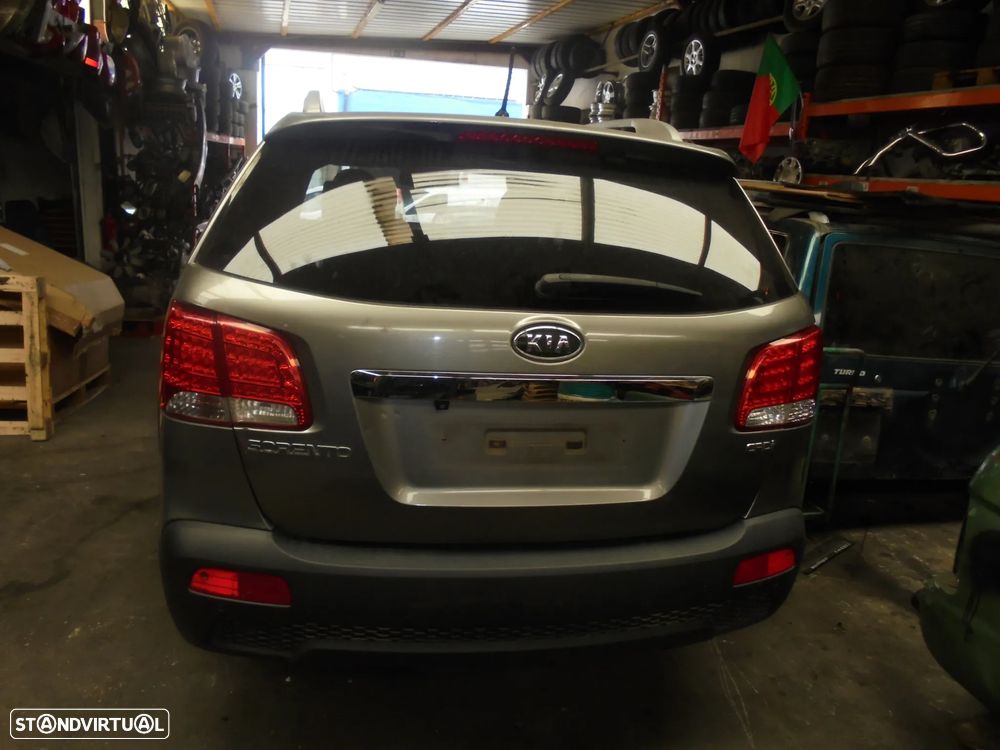 KIA SORENTO 2010 2.2 CRDI - 3