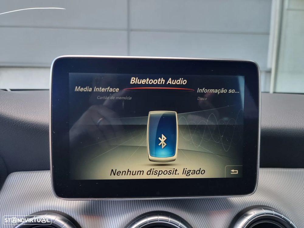 Mercedes-Benz CLA 180 d Shooting Brake Urban - 13