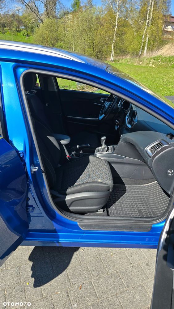 Kia Ceed 1.6 CRDi SCR L - 9