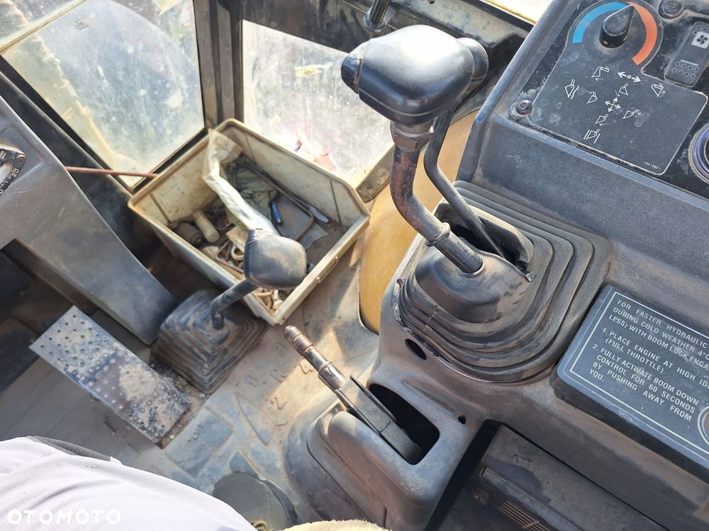 Caterpillar 428 C 4X4 - 14