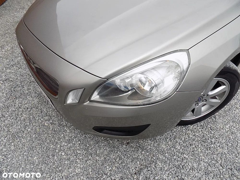 Volvo V60 D2 Kinetic - 23