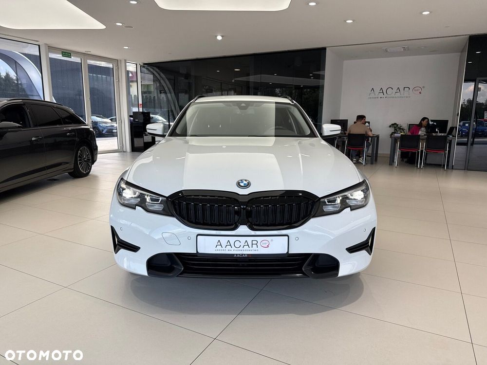 BMW Seria 3 320e Sport Line - 7