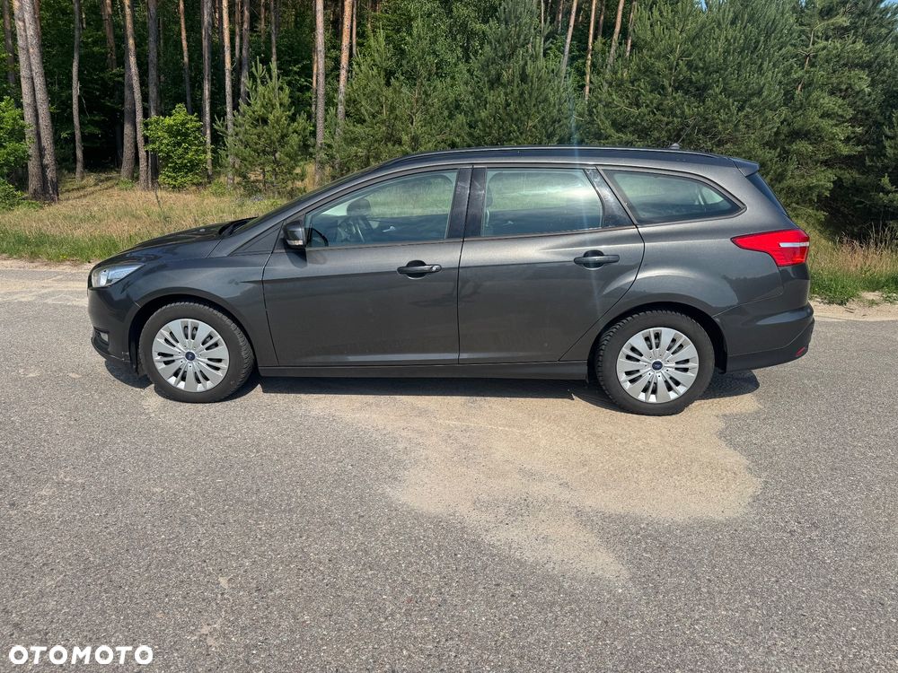 Ford Focus 1.0 EcoBoost Trend - 8