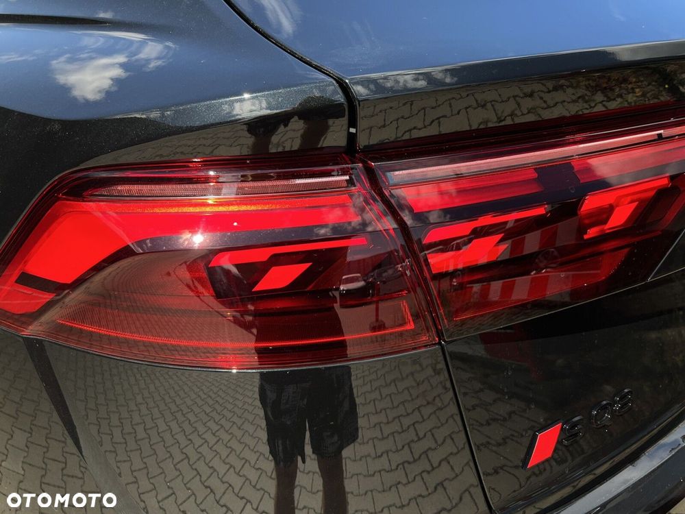 Audi SQ8 - 12