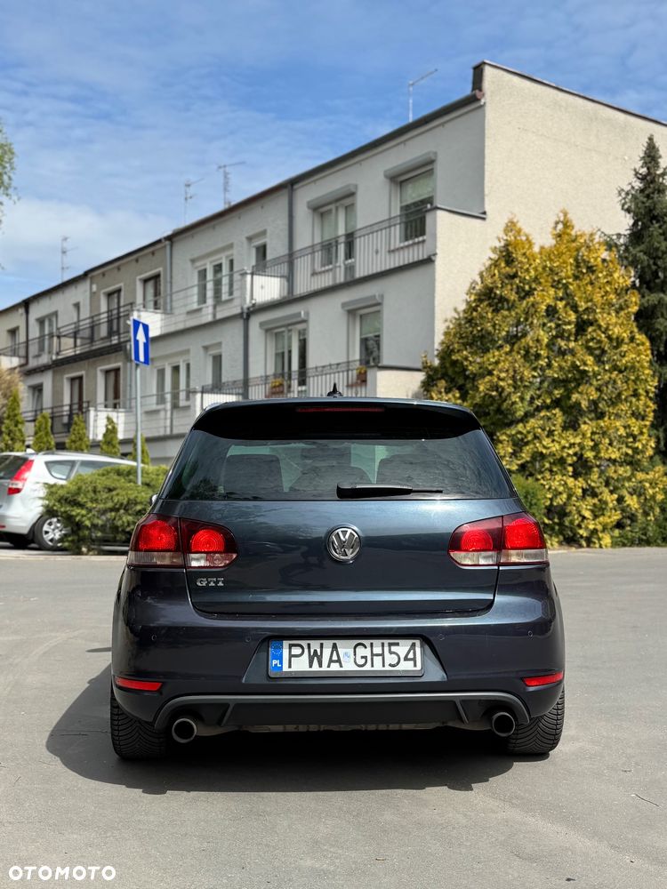 Volkswagen Golf ver-2-0-tsi-gti-dsg - 3
