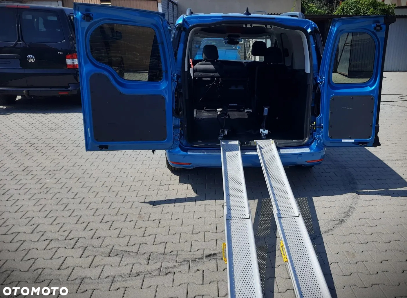 Volkswagen Caddy 2.0 TDI Comfortline - 32