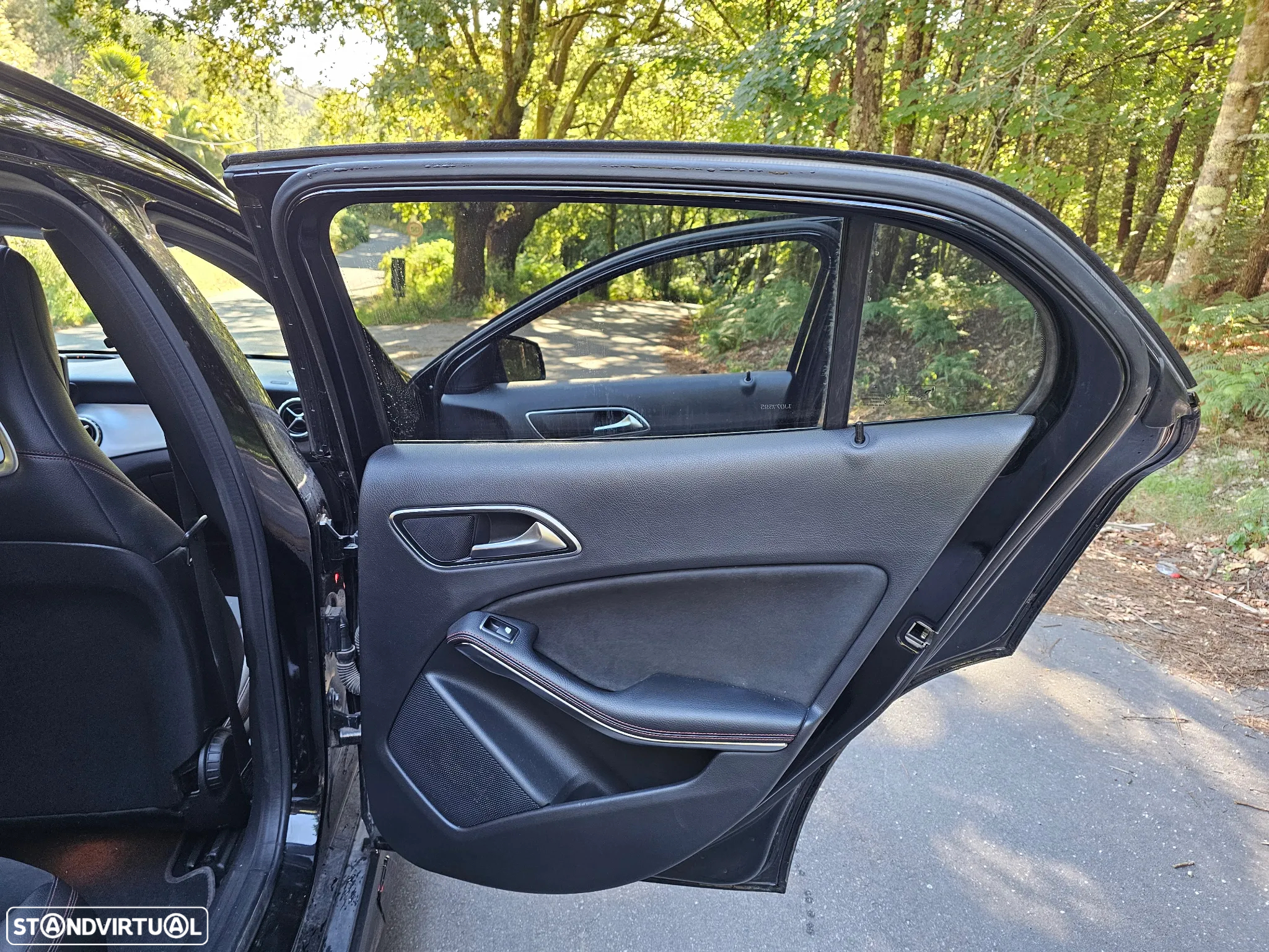 Mercedes-Benz GLA 220 - 57