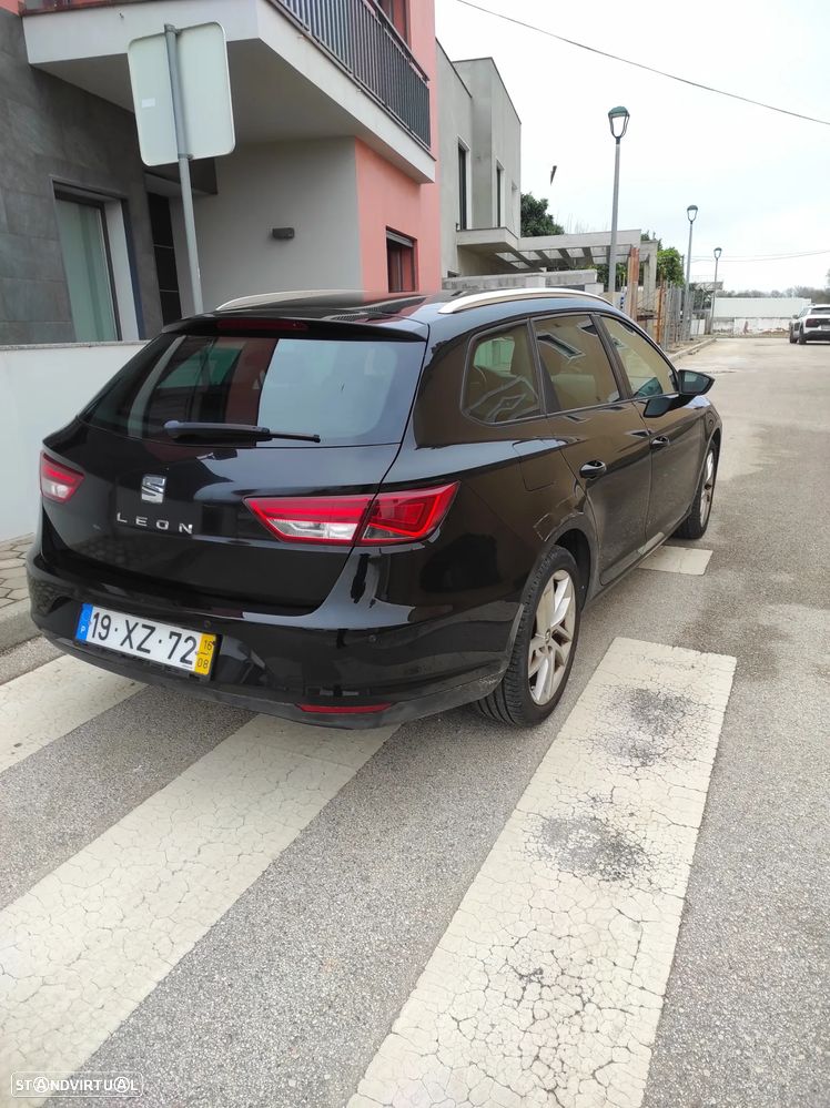 SEAT Leon ST 1.6 TDI S&S DSG Style - 3