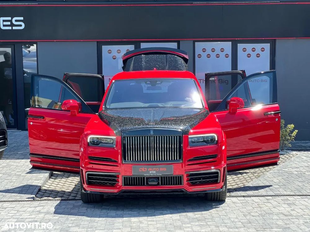 Rolls-Royce Cullinan - 30