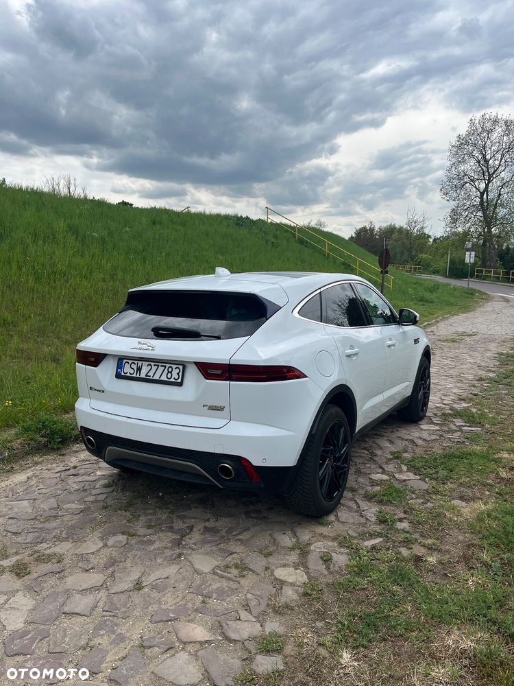 Jaguar E-Pace P250 AWD R-Dynamic - 3
