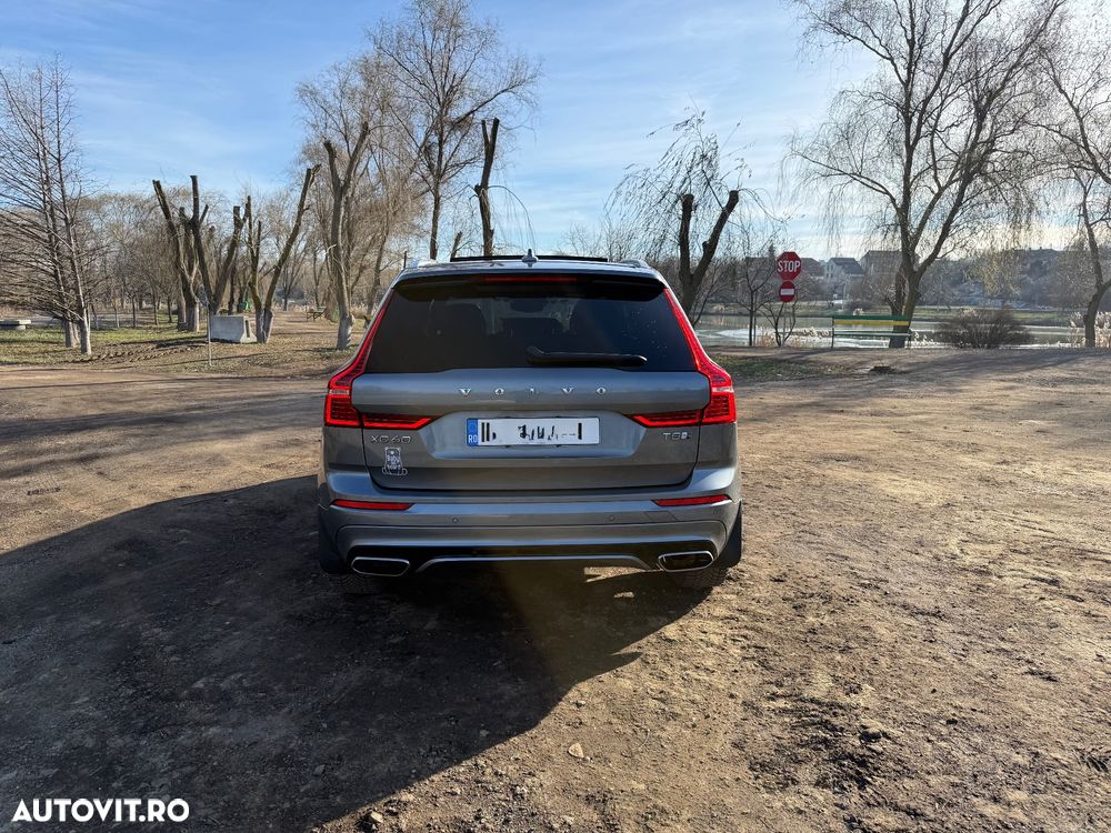 Volvo XC 60 T8 Twin Engine AWD R-Design - 5