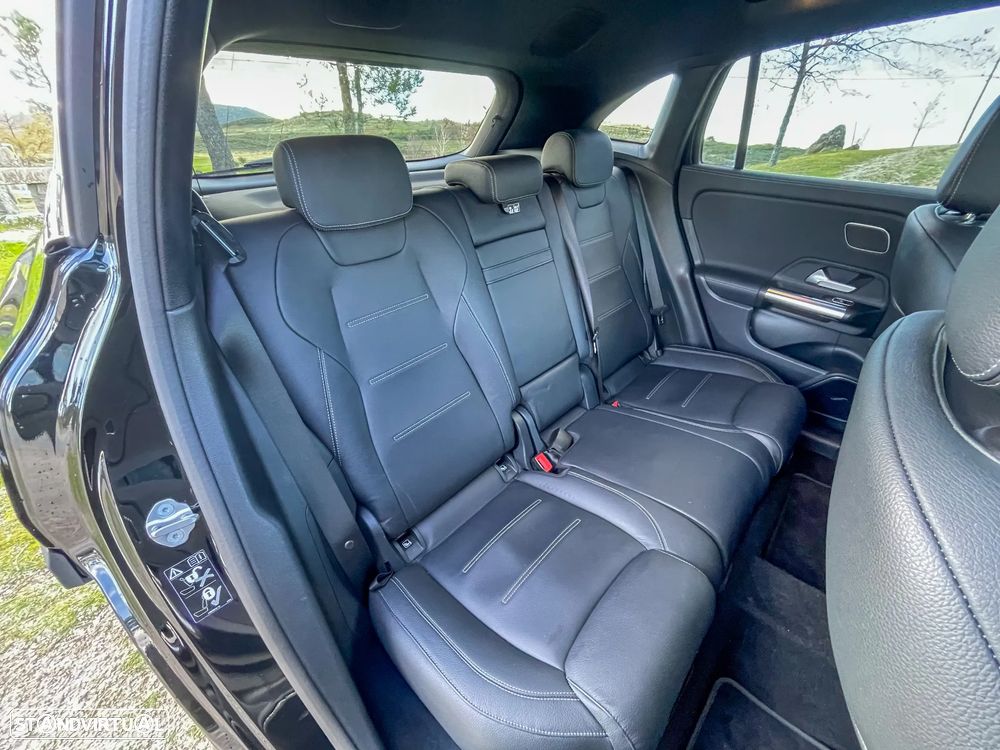 Mercedes-Benz GLA 250 e 8G-DCT AMG Line - 12