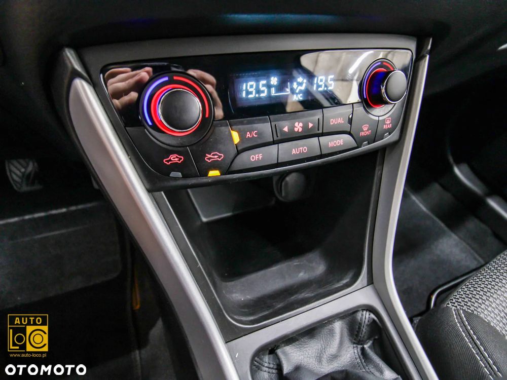 Suzuki SX4 1.6 Premium - 23