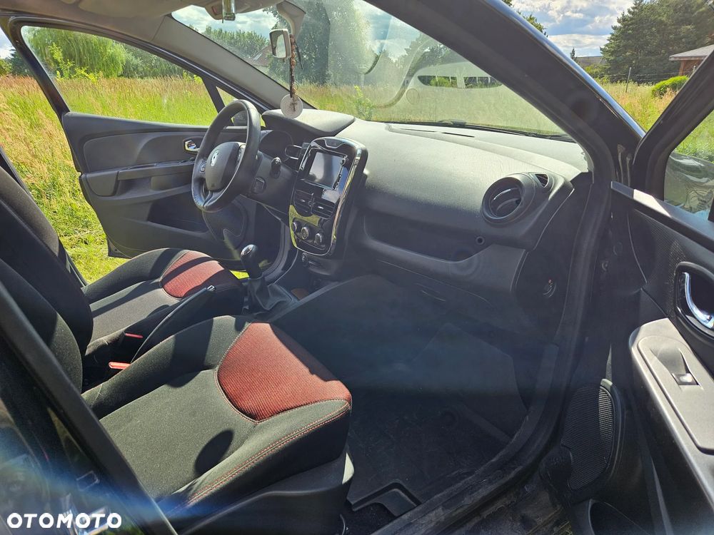 Renault Clio - 6