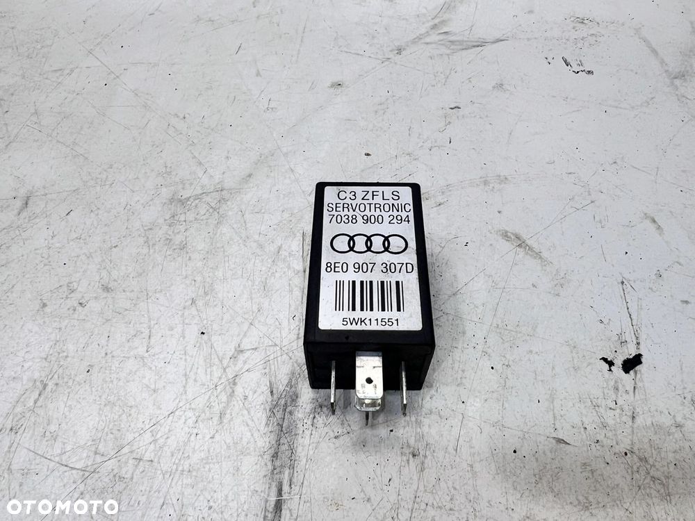 PRZEKAŹNIK SERWOTRONIK AUDI VW SEAT 8E0907307D - 1