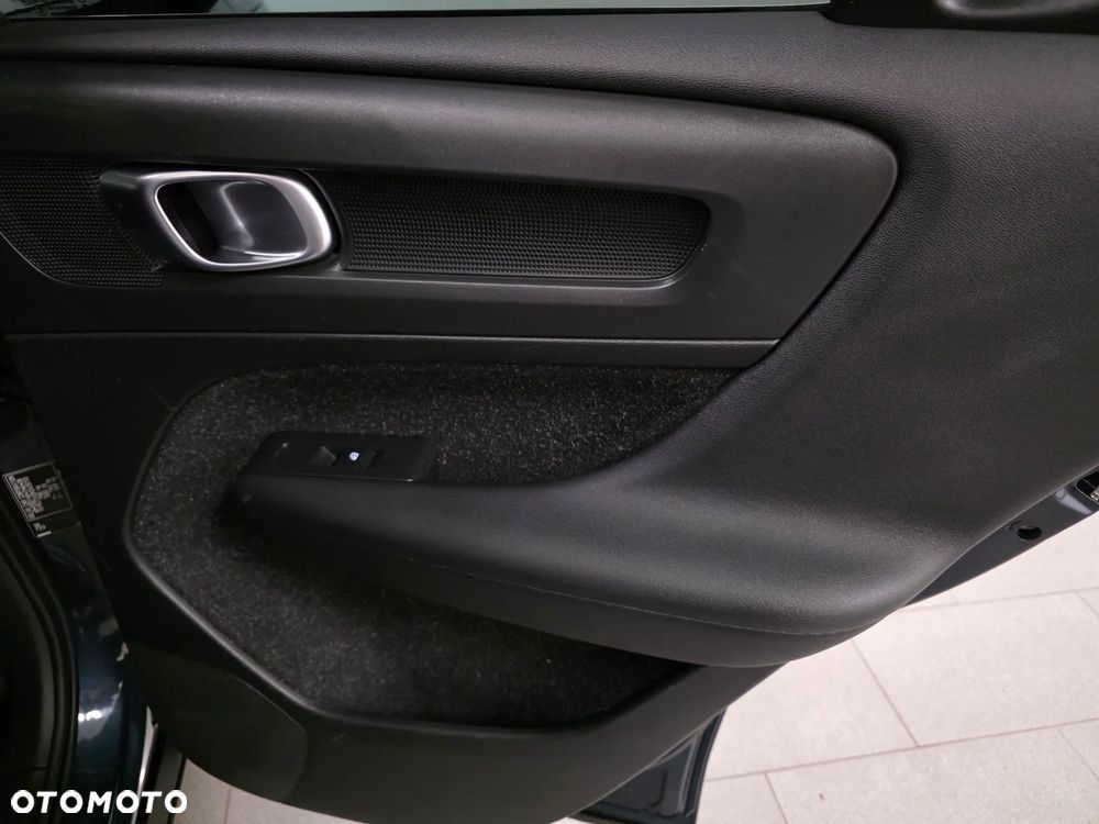 Volvo XC 40 D3 Inscription - 25