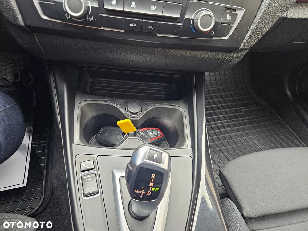 BMW Seria 1 - 27