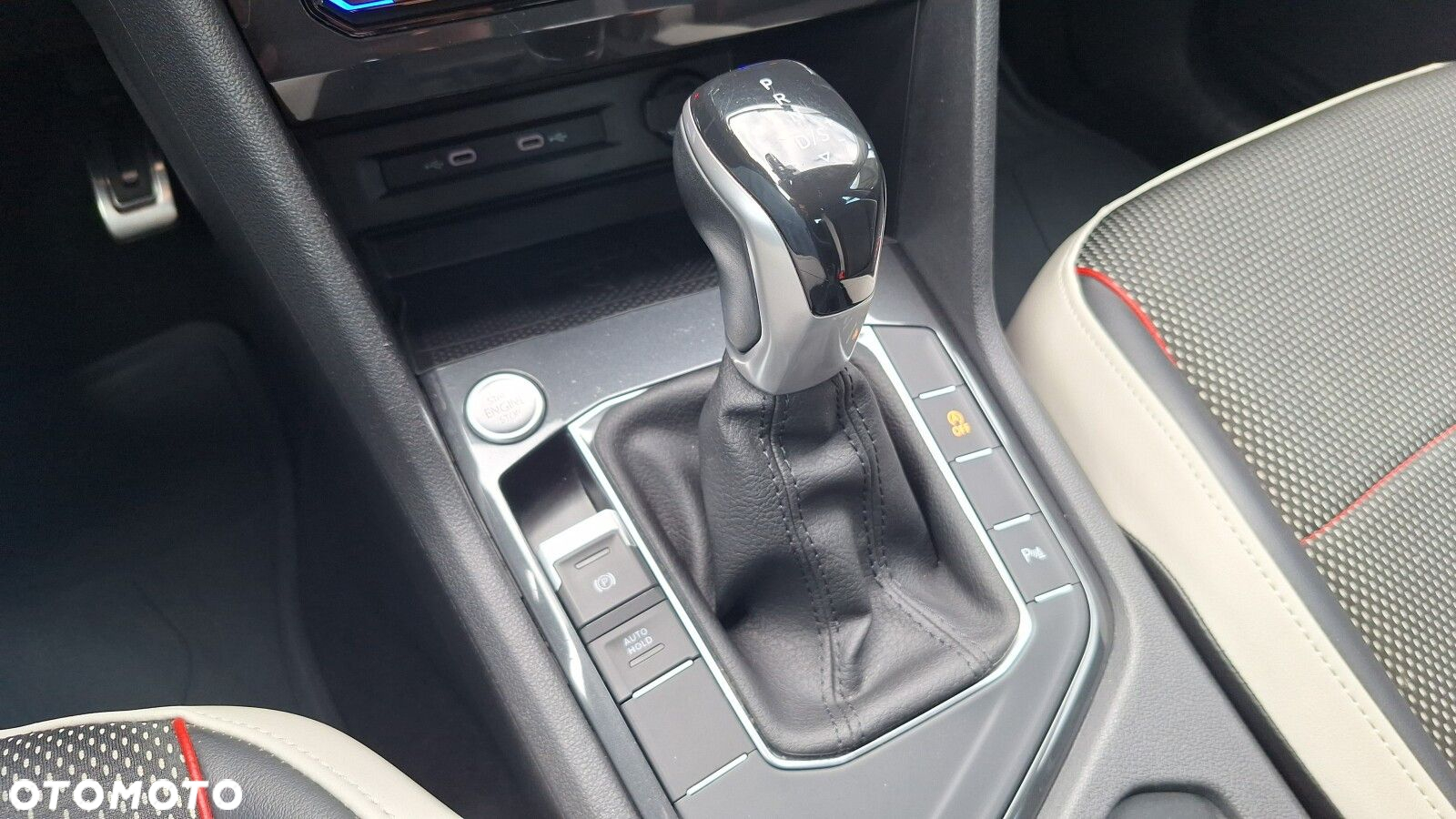 Volkswagen Tiguan 2.0 TDI SCR Urban Sport DSG - 36